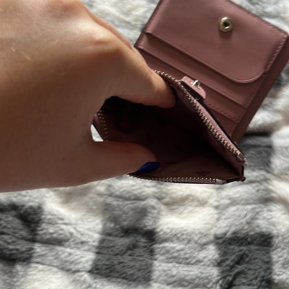 Kate Spade Wallet - Picture 5 of 6